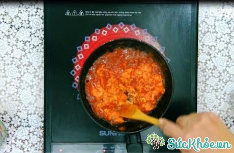 Cách làm súp thịt bò cà chua cho bé