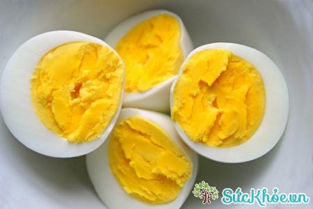 Trứng luộc là một món ăn giàu dưỡng chất tốt cho sức khỏe