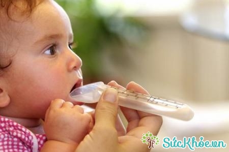 Cách chăm sóc trẻ bị viêm phổi đúng cách ảnh hưởng nhiều quá trình điều trị bệnh