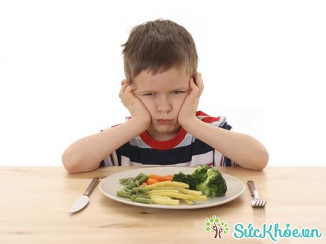 Biến ăn là dấu hiệu dễ thấy để nhận biết trẻ suy dinh dưỡng