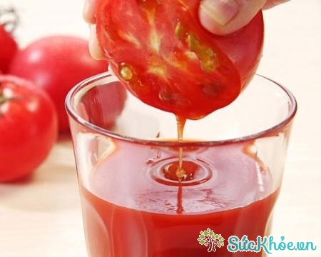 Sinh tố cà chua có rất nhiều lợi ích đối với sức khỏe con người