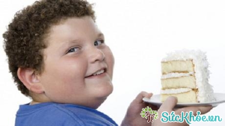 Giảm cân cho trẻ béo phì cần hạn chế thực phẩm ngọt
