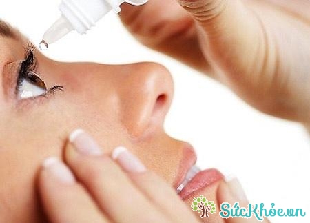 Vệ sinh mắt sạch sẽ khi bị bệnh để điều trị đau mắt hột hiệu quả