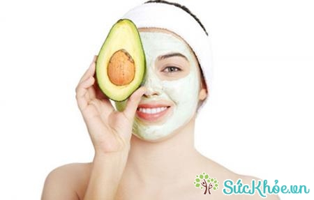 Đắp mặt nạ bơ hàng ngày để chăm sóc da nhạy cảm hiệu quả