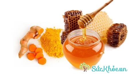 Dùng tinh bột nghệ cùng mật ong cũng là cách chữa đau dạ dày nhanh nhất