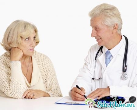 Có nhiều yếu tố gây bệnh cao huyết áp ở người cao tuổi