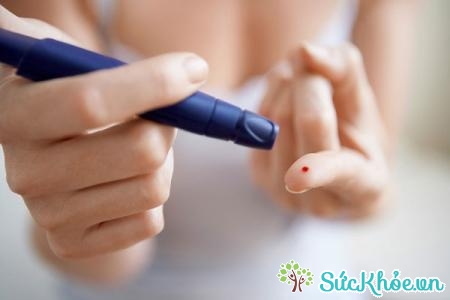 Người bị tiểu đường cũng rất dễ bị gan nhiễm mỡ