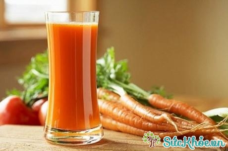 Nước ép cà rốt tốt cho người viêm loét dạ dày