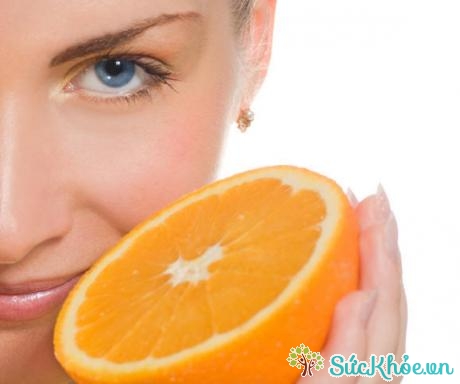 Vitamin C có tác dụng chống ung thư, bảo vệ da