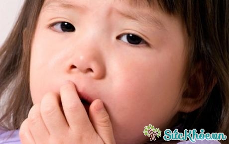 Ho khan là triệuchứng viêm họng cấp ở trẻ