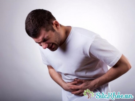 Bệnh nhân nhiễm độc thạch tín đau bụng, tiêu chảy liên tục
