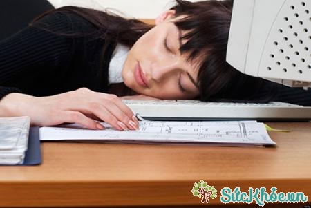 Yếu mệt là một trong những biểu hiện của tăng bạch cầu đơn nhân