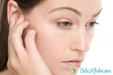 Viêm tai có thể là triệu chứng thủng màng nhĩ