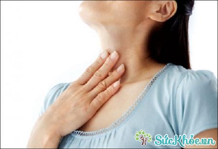Khó nuốt là dấu hiệu ung thư vòm họng giai đoạn đầu