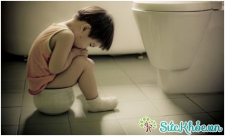 Trẻ bị tiêu chảy khi bị nhiễm trùng đường tiết niệu