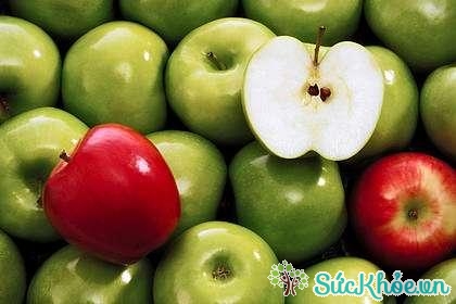 Trong táo có chứa nhiều vitamin C và ít calo