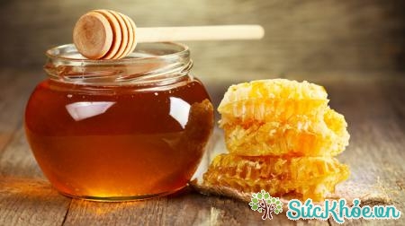 Mật ong là cách chữa dị ứng thức ăn hữu hiệu nhất