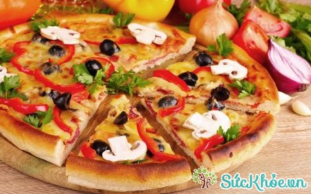 Pizza làm tăng cholesterol trong cơ thể