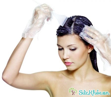 Cần sử dụng thuốc nhuộm tóc rõ nguồn gốc, nhãn mác để phòng tránh