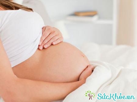 Thay đổi hormone khi mang thai là một yếu tố gây viêm bàng quang ở bà bầu