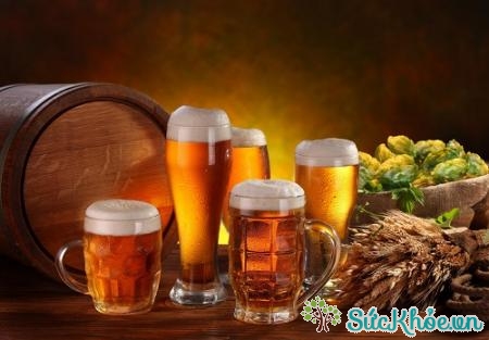 Hạn chế bia rượu để giảm lượng mỡ trong gan