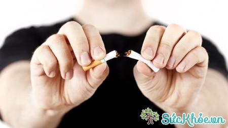 Bỏ thuốc lá để giảm nguy cơ gây mãn kinh sớm