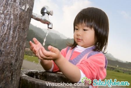 Rửa tay sạch sẽ, giữ vệ sinh cá nhân để đẩy lùi chứng cảm lạnh