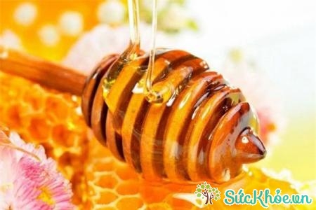 Trong mỗi muỗng canh mật ong nguyên chất có chứa 64 calo