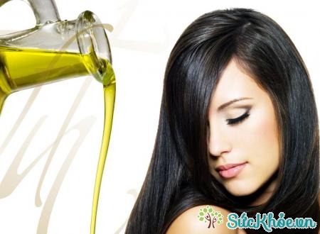 Dùng dầu xả làm mượt tóc tránh bị rụng tóc nhiều