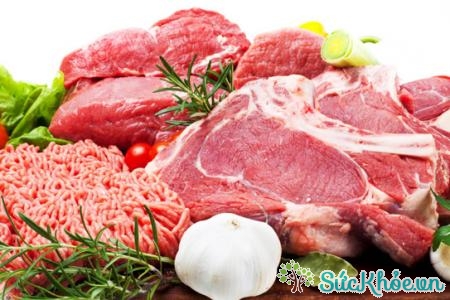 Thịt đỏ nấu chín ở nhiệt độ cao có thể làm tăng đến 40% nguy cơ mắc bệnh ung thư tuyến tiền liệt ở nam giới