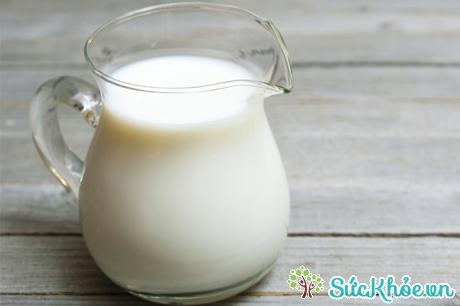 Sữa nước là thức uống giúp làm mát cơ thể tự nhiên và giữ cho cơ thể có đủ nước mỗi ngày.