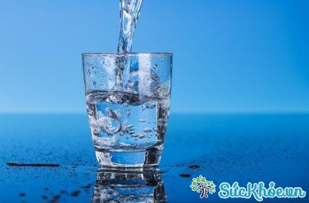 Nước là thức uống giải khát tốt nhất có sẵn cho bạn.