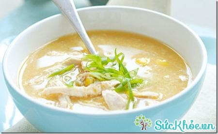 Duy trì độ ẩm thích hợp của cơ thể bằng súp