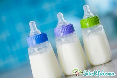 Sữa nằm trong chế độ ăn uống lành mạnh cho trẻ 