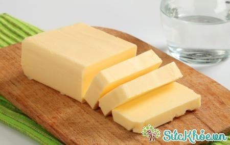 Bơ thực vật là một trong những thực phẩm không nên ăn nhiều