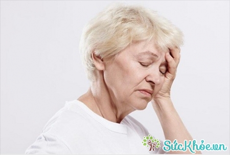 Người cao tuổi thường bị chóng mặt ở một tư thế nhất định