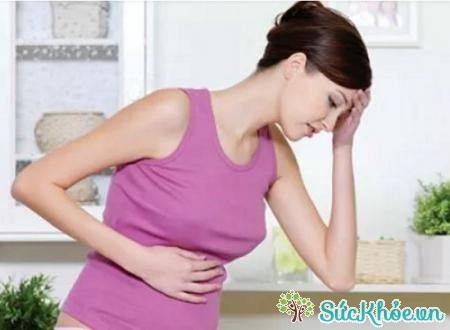 Đau lưng, đau bụng là triệu chứng phổ biến của chứng đau vùng chậu mạn tính