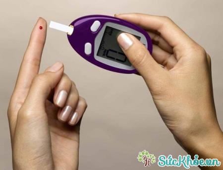 Tác dụng phụ quan trọng nhất là tụt glucose huyết