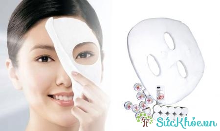 Hãy tìm một loại mặt nạ dạng gel phù hợp để cung cấp độ ẩm và làm dịu da