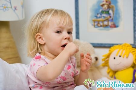 Giữ vệ sinh nhà cửa và phòng ốc sạch sẽ để chăm sóc tốt cho trẻ bị hen suyễn