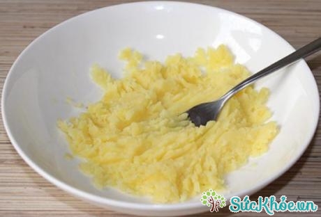 Nghiền khoai tây thành bột mịn