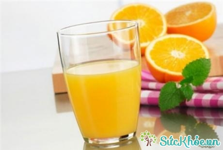 Những sai lầm khi uống nước cam có hại cho sức khỏe bạn cần phải ghi nhớ