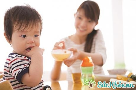 Cần có chế độ ăn cho trẻ suy dinh dưỡng một cách hợp lý