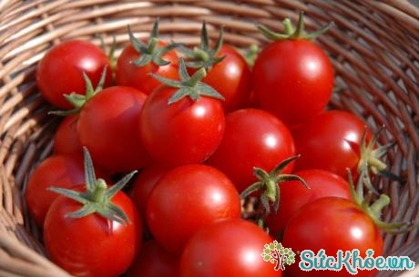 Một trong những lợi ích của cà chua là cải thiện thị lực