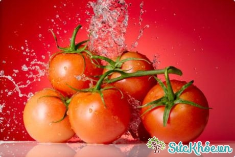 Cà chua giàu hàm lượng vitamin C