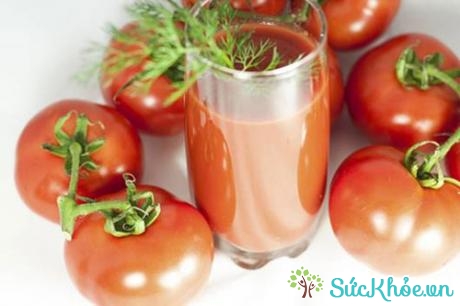 Nước ép cà chua là lựa chọn tốt cho những người bị cao huyết áp