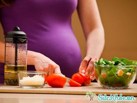 Trong thời gian có thai người mẹ cần tăng cân từ 10 - 12kg