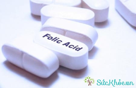 Acid folic giúp ngăn ngừa khuyết tật ống thần kinh.