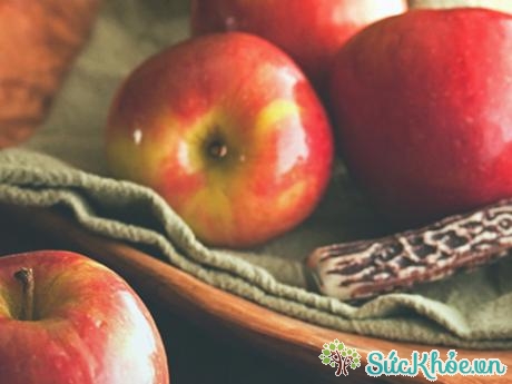 Ăn táo khi mang thai cũng mang lại những lợi ích sức khỏe tuyệt vời cho em bé