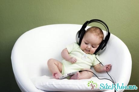 Cho trẻ sinh non nghe nhạc Mozart sẽ giúp trẻ cải thiện cân nặng và não bộ
